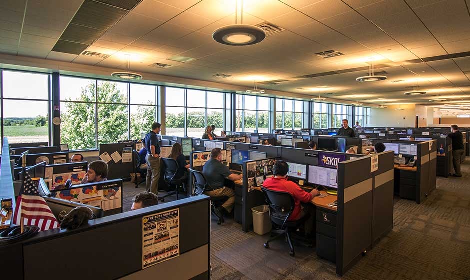 Freight brokerage sales floor during week